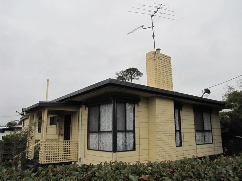 37 Alexander Avenue, Moe VIC 3825