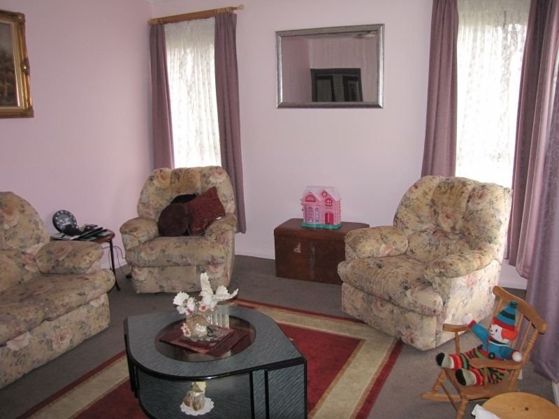 37 Alexander Avenue, Moe VIC 3825