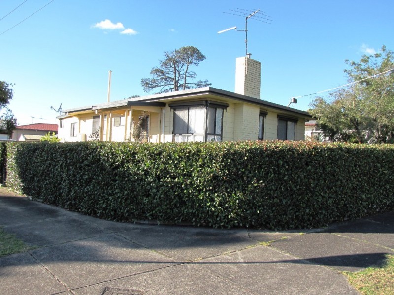 37 Alexander Avenue, Moe VIC 3825