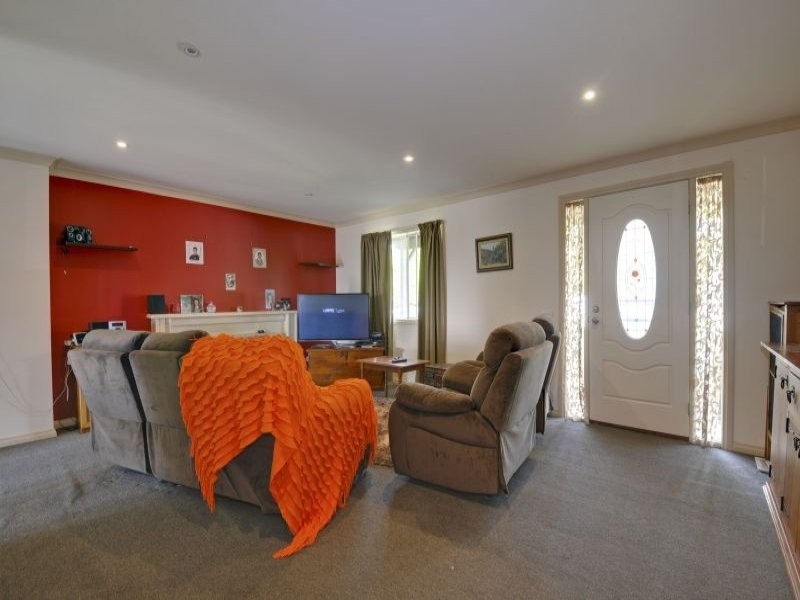 121 Monash Road, Newborough VIC 3825