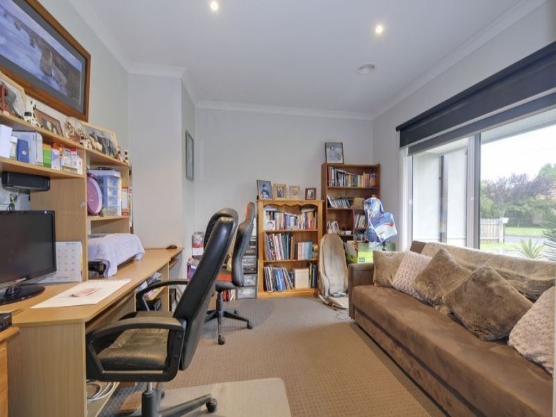 19 Hawker Street, Moe VIC 3825