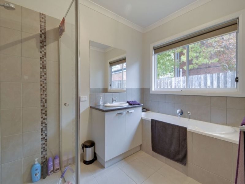 19 Hawker Street, Moe VIC 3825