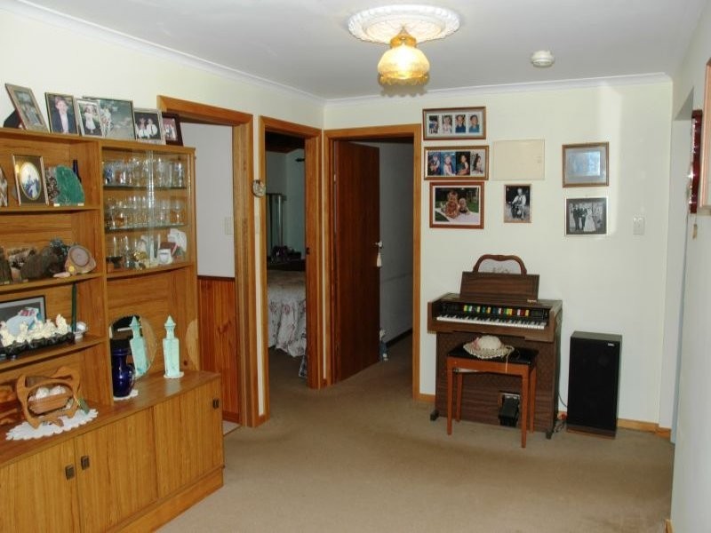 1 Red Jacket Court, Rawson VIC 3825