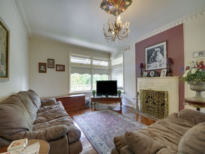 20 Central Avenue, Newborough VIC 3825