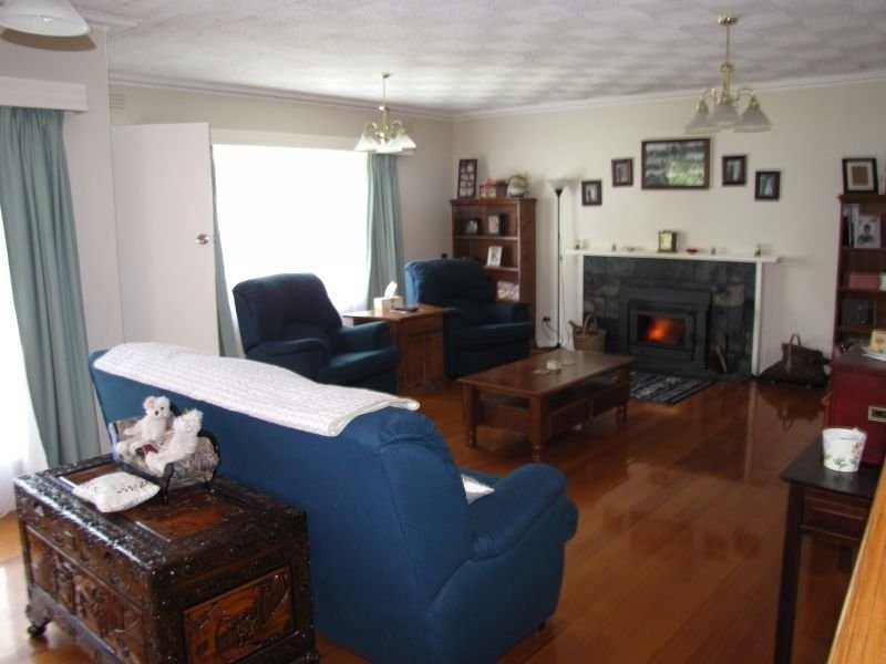 8 Kandra Road, Moe South VIC 3825