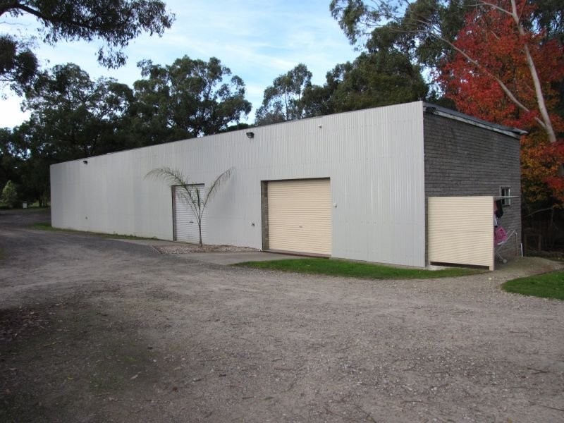 8 Kandra Road, Moe South VIC 3825