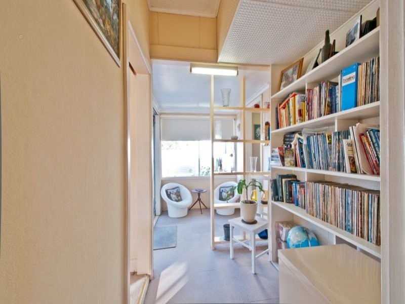 18 Vale Street, Moe VIC 3825