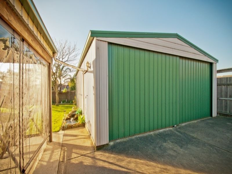 18 Vale Street, Moe VIC 3825