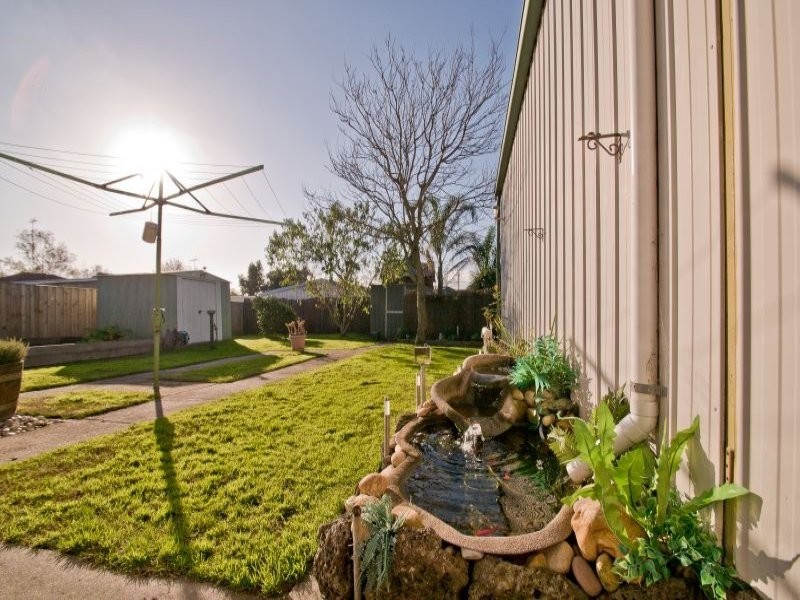 18 Vale Street, Moe VIC 3825