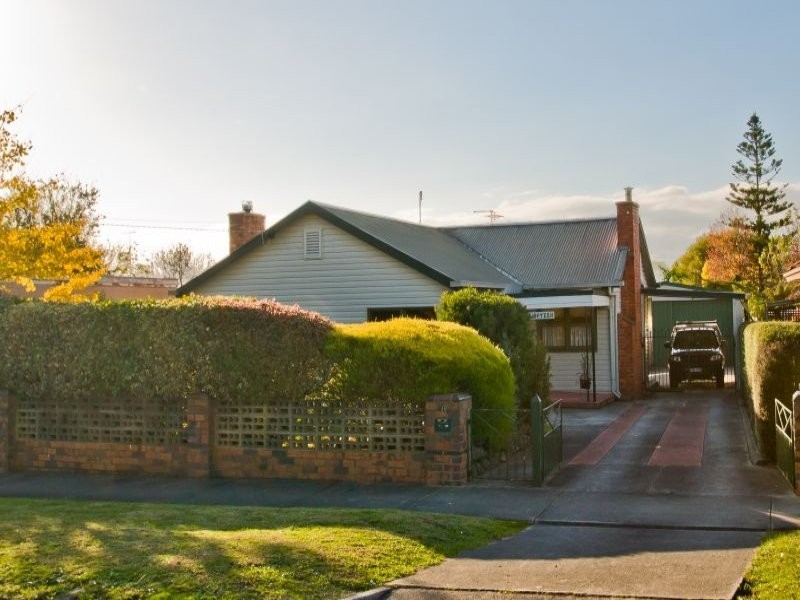 18 Vale Street, Moe VIC 3825
