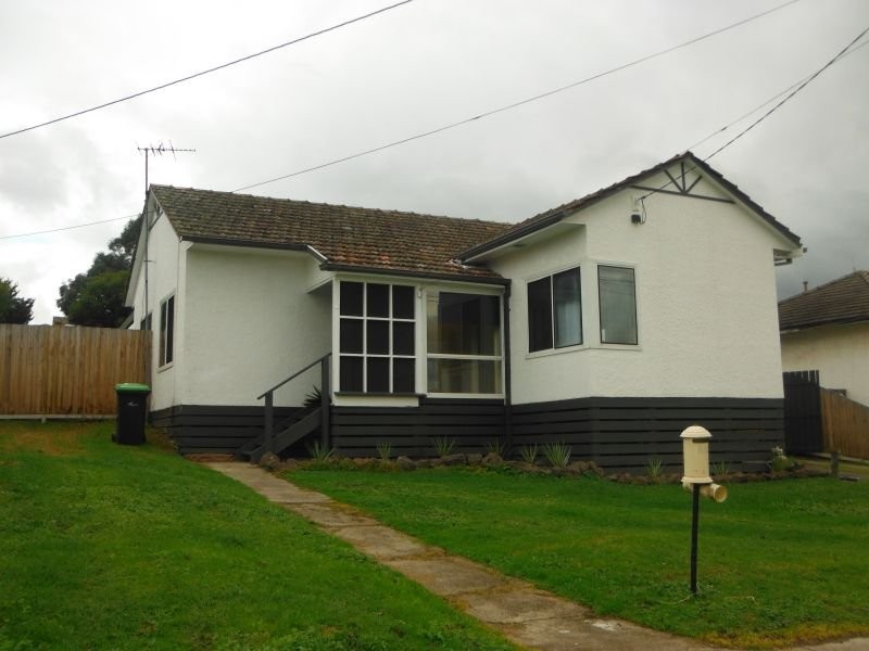 25 Scott Avenue, Moe VIC 3825