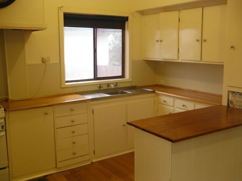 25 Scott Avenue, Moe VIC 3825