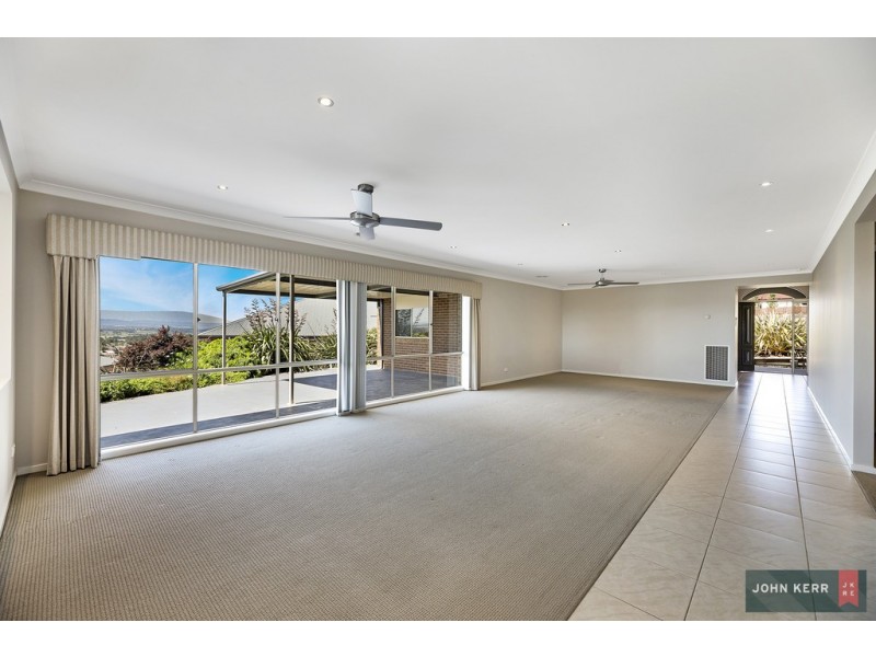 5 Sharnee Court, Moe VIC 3825