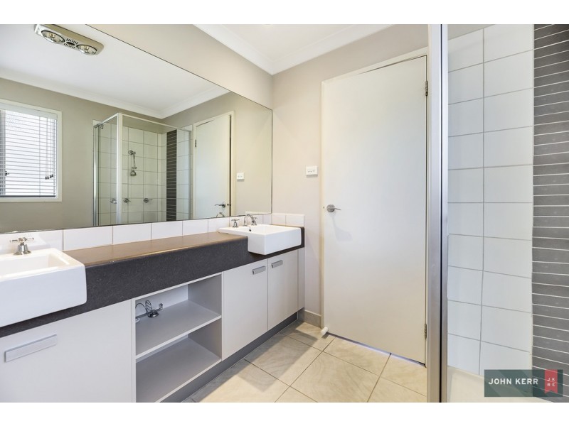 5 Sharnee Court, Moe VIC 3825