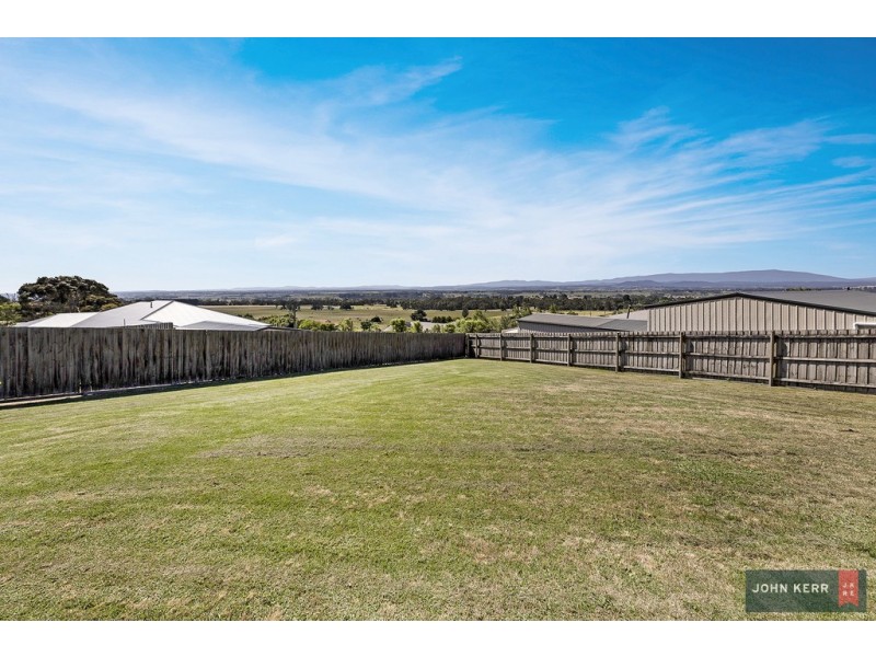 5 Sharnee Court, Moe VIC 3825