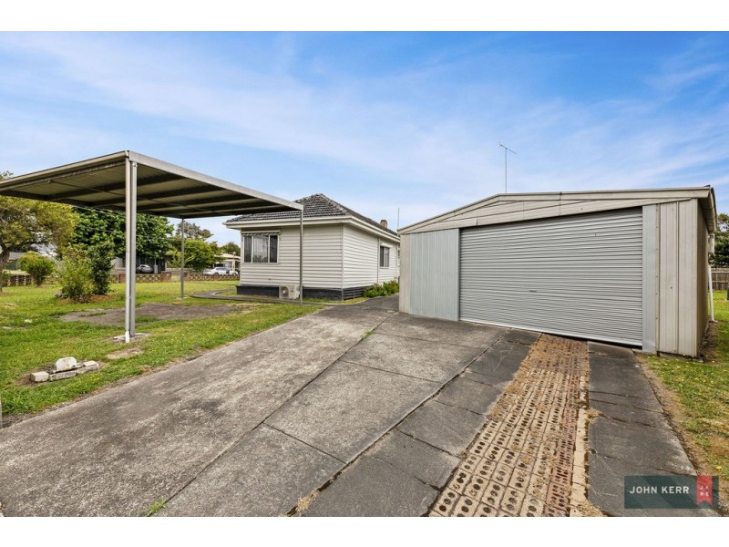 84 Hennessey Street, Moe VIC 3825
