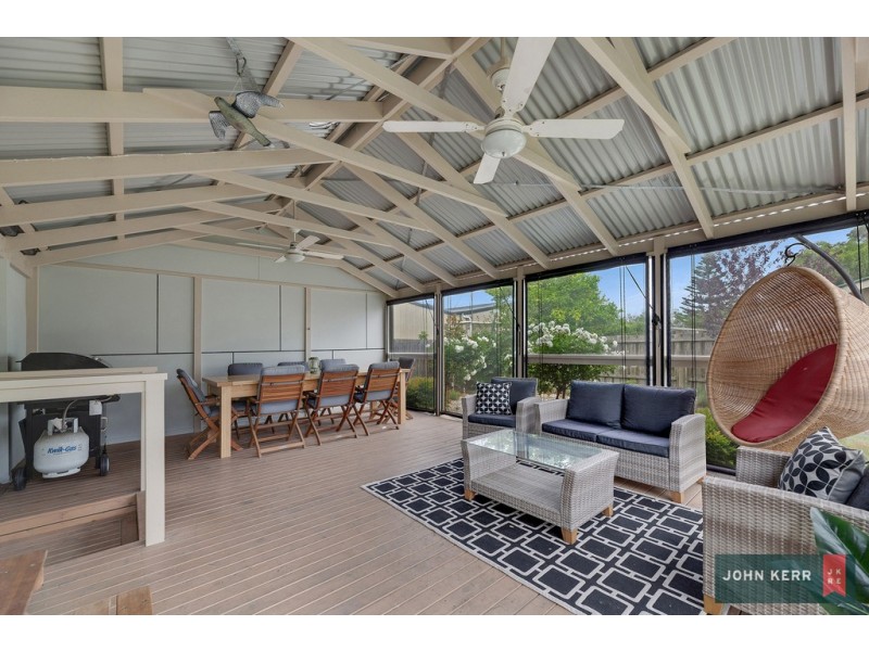 4 Belvedere Court, Newborough VIC 3825