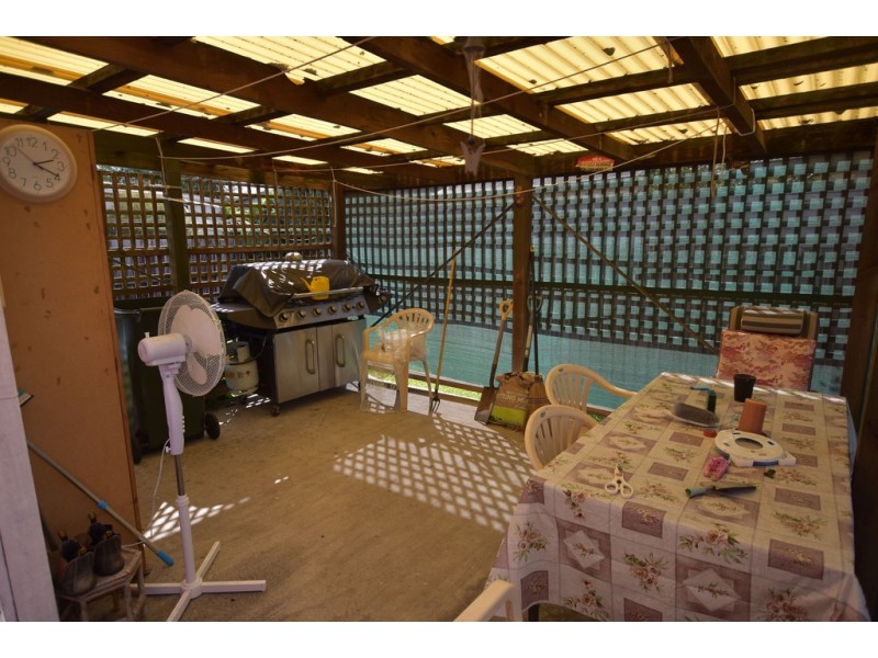 2/18 Gibson Street, Moe VIC 3825