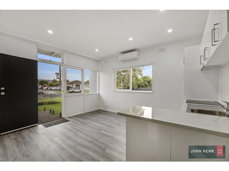 2 and 4 Bell Street, Moe VIC 3825