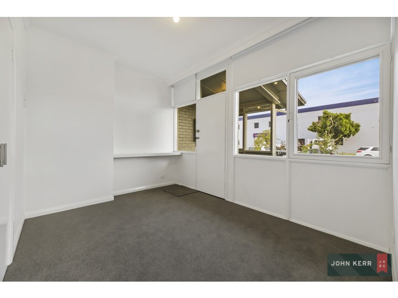 2 and 4 Bell Street, Moe VIC 3825