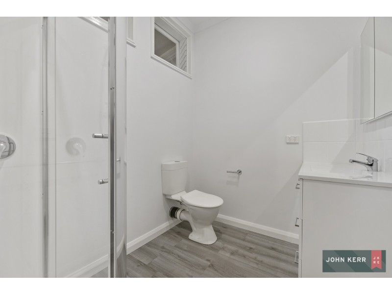 2 and 4 Bell Street, Moe VIC 3825