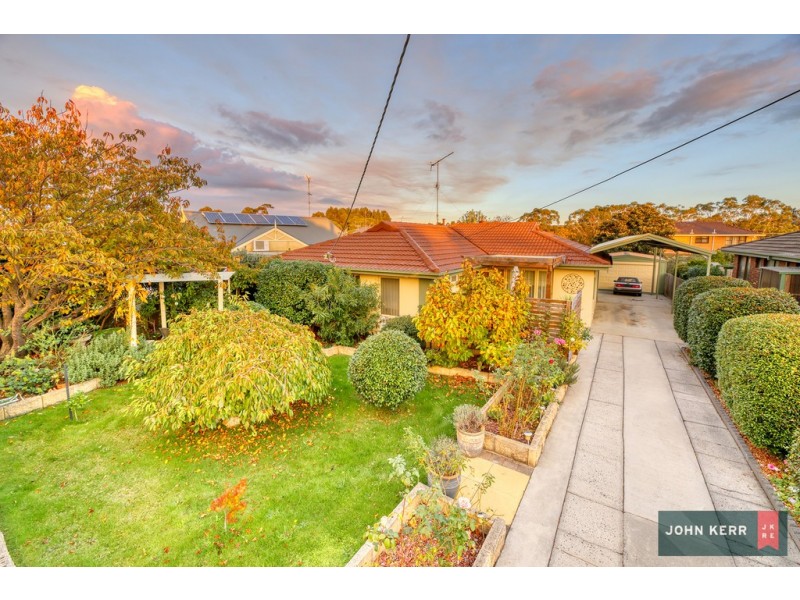 21 Tresswell Avenue, Newborough VIC 3825