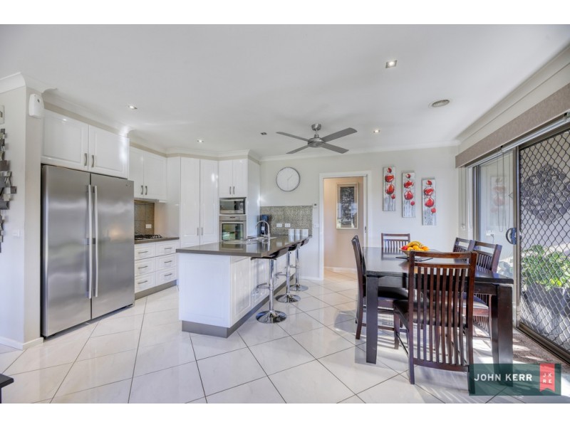 1/23 Central Avenue, Newborough VIC 3825