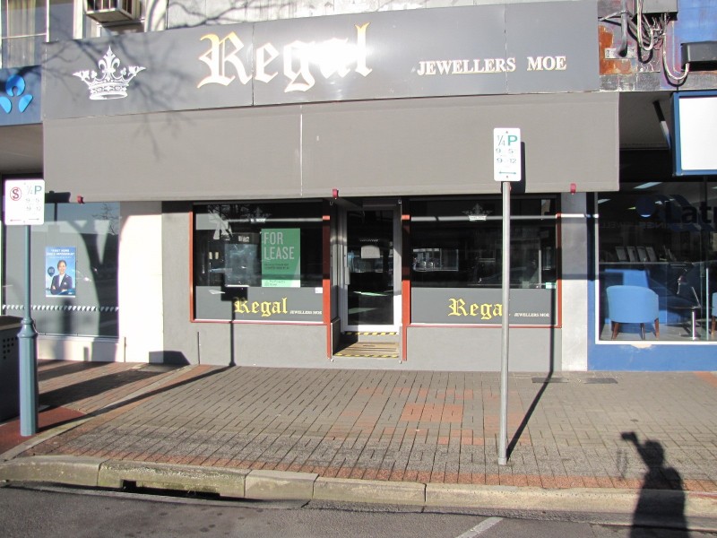 11 Moore Street, Moe VIC 3825