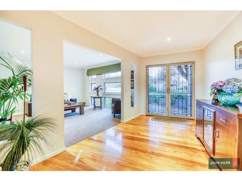 8 Rita Court, Newborough VIC 3825