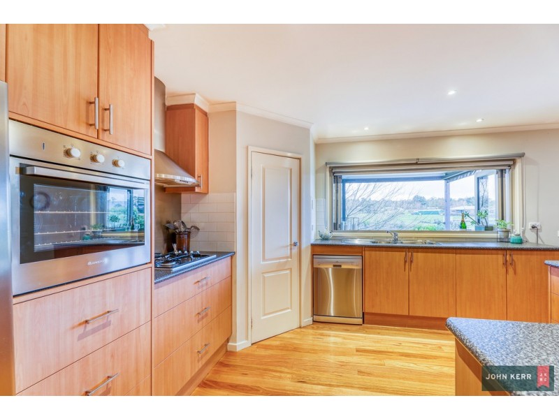 8 Rita Court, Newborough VIC 3825