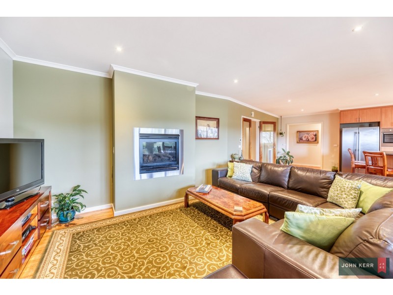 8 Rita Court, Newborough VIC 3825