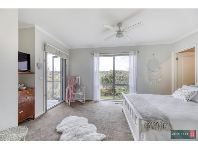 8 Rita Court, Newborough VIC 3825