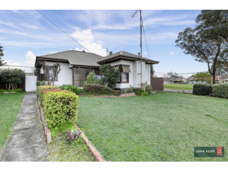 10 Worth Crescent, Moe VIC 3825