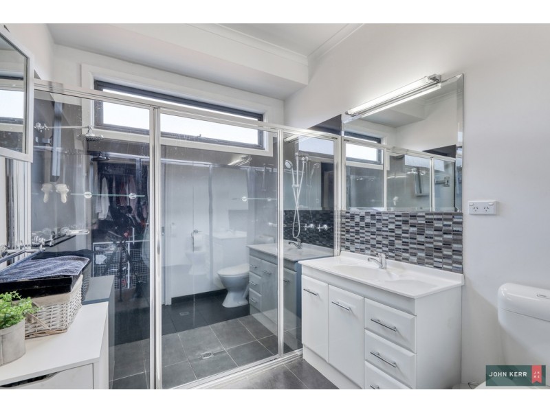 16 Harvey Street, Newborough VIC 3825