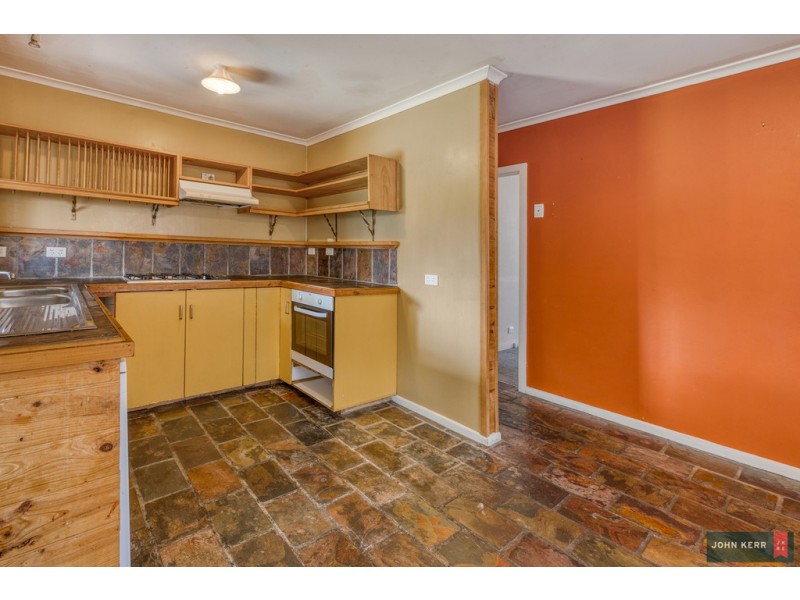 8 Thoresby Street, Newborough VIC 3825
