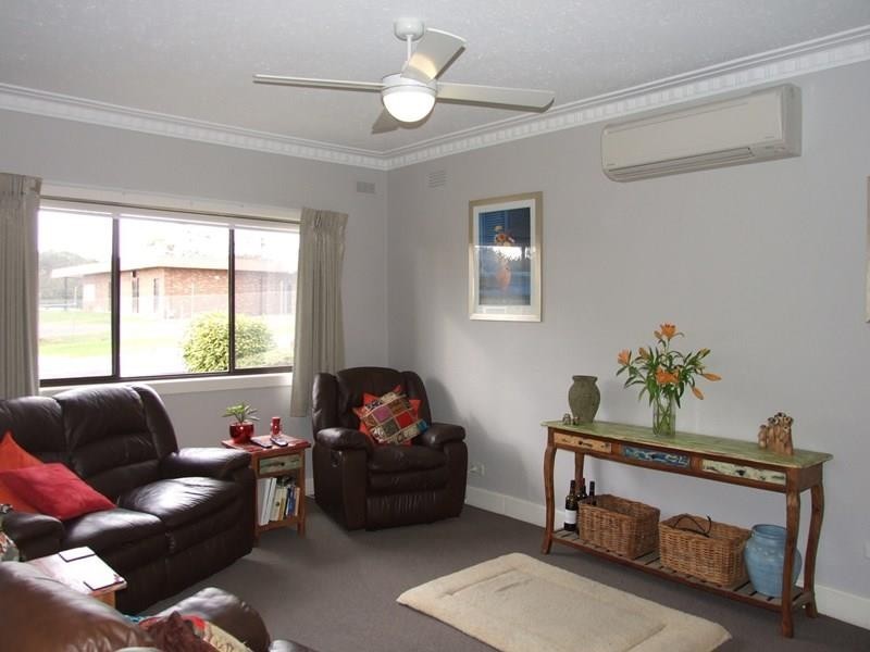 99 Torres Street, Newborough VIC 3825