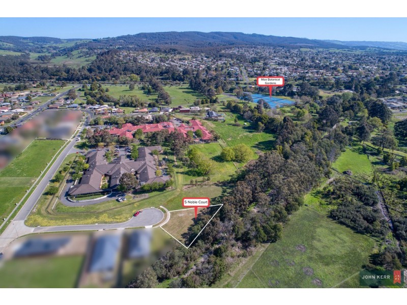 5 Noble Court, Newborough VIC 3825