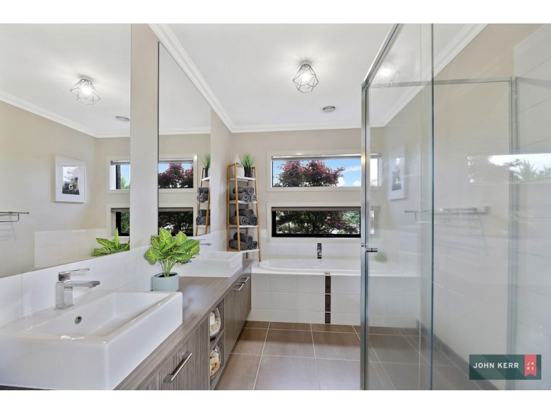 7 Harrison Boulevard, Newborough VIC 3825