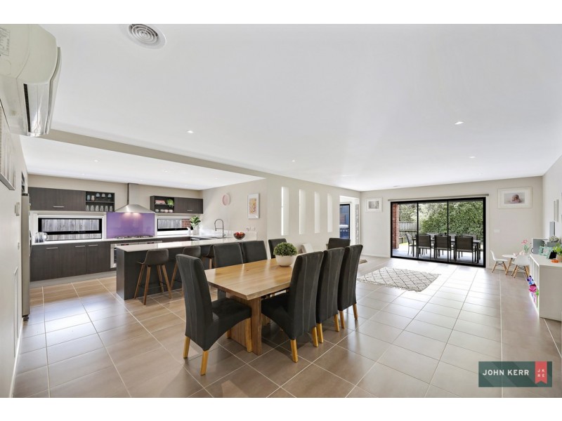 7 Harrison Boulevard, Newborough VIC 3825