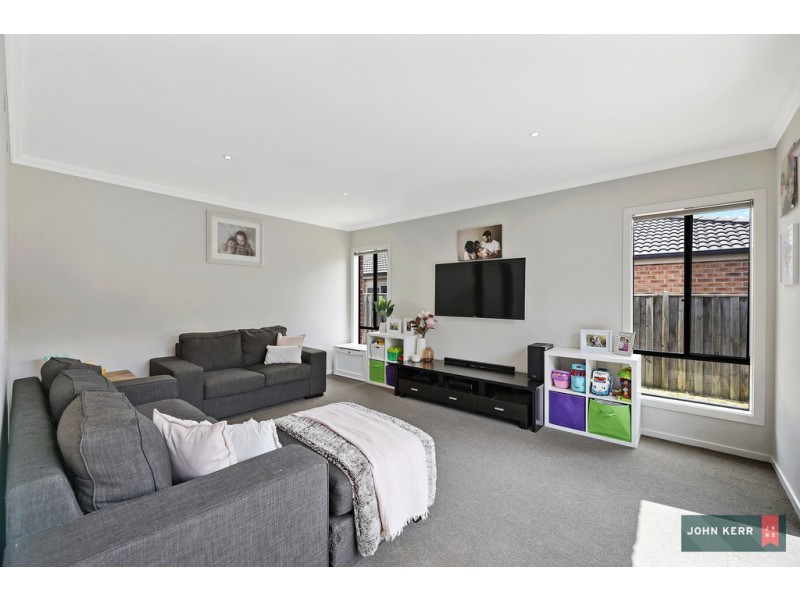 7 Harrison Boulevard, Newborough VIC 3825