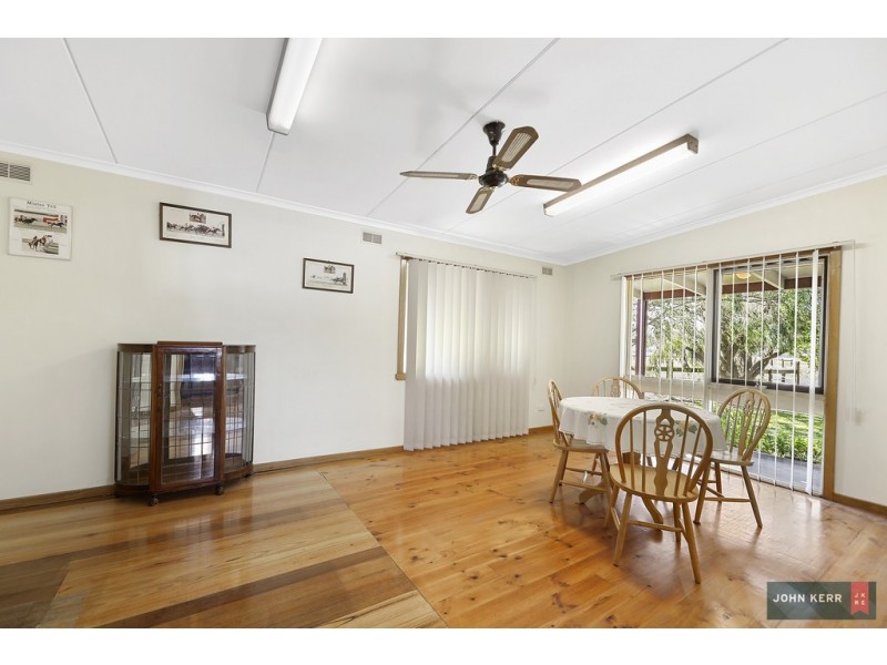 25 Thompsons Road, Newborough VIC 3825