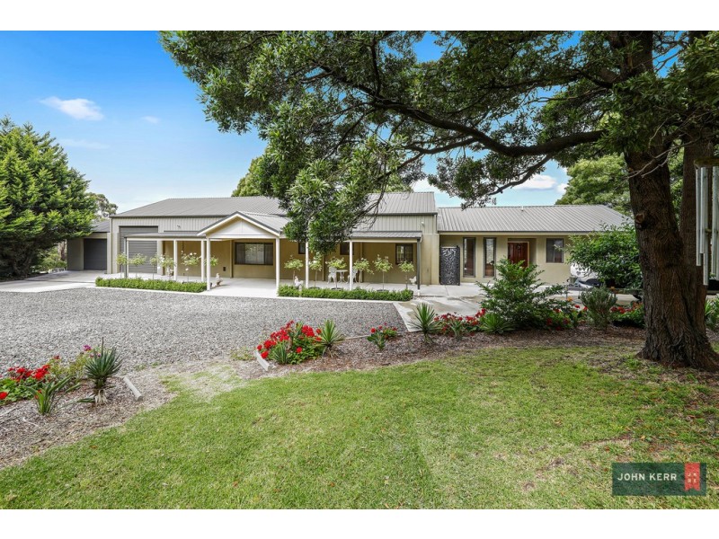 75 Simon Court, Moe South VIC 3825