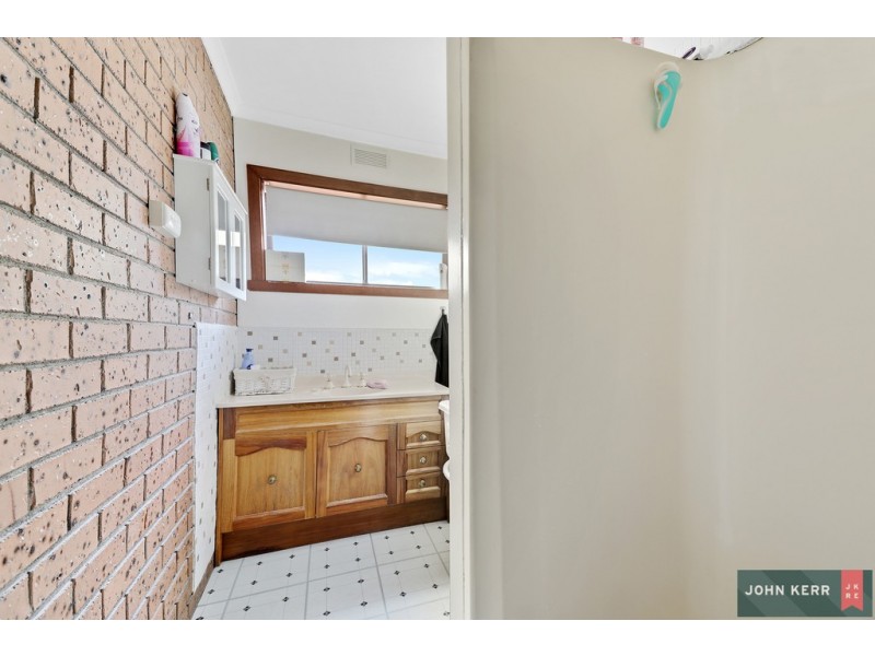 4/6 Ferguson Street, Moe VIC 3825