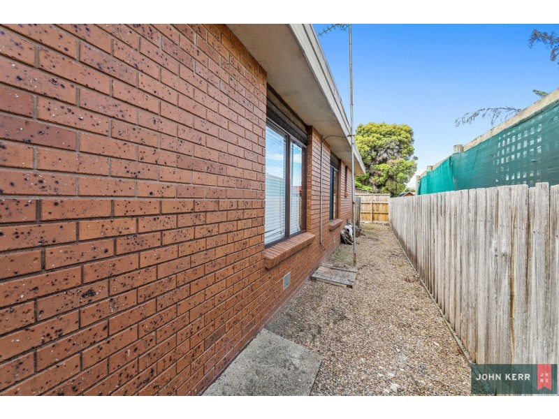 4/6 Ferguson Street, Moe VIC 3825