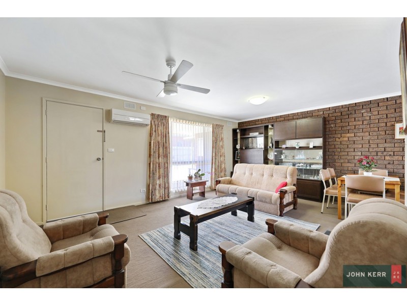 2/2 O’Reilly Court, Moe VIC 3825