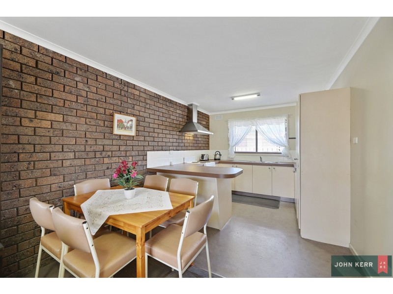 2/2 O’Reilly Court, Moe VIC 3825