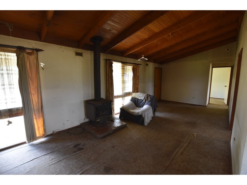 100 Millers Road, Westbury VIC 3825