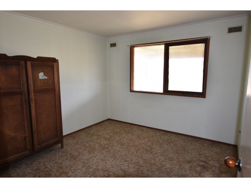 100 Millers Road, Westbury VIC 3825