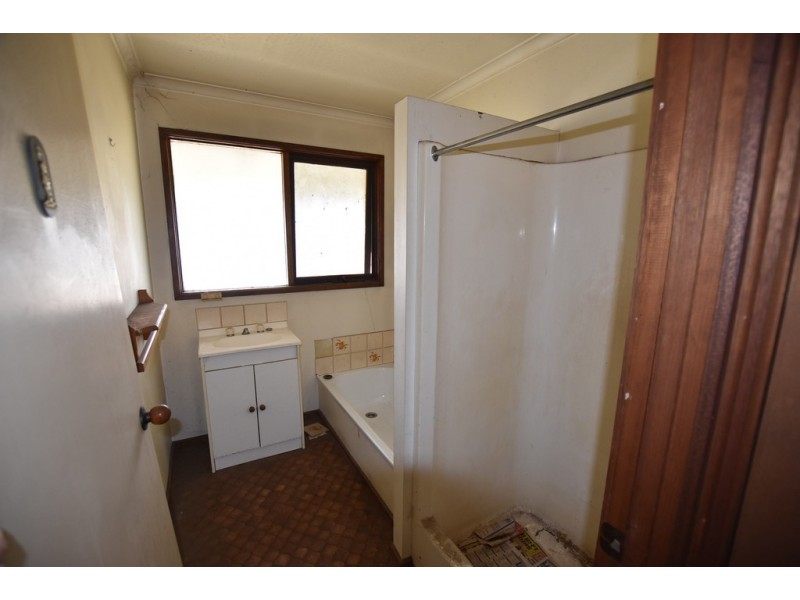 100 Millers Road, Westbury VIC 3825