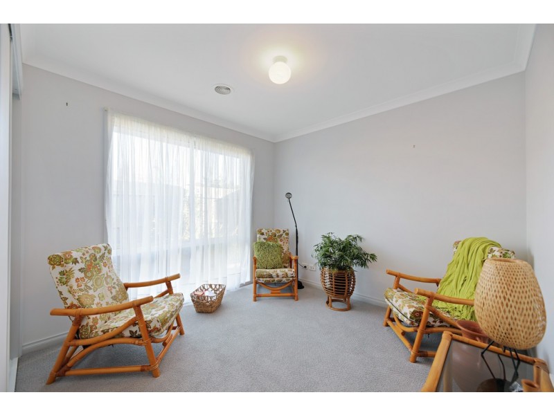 3/23-25 Ollerton Avenue, Newborough VIC 3825